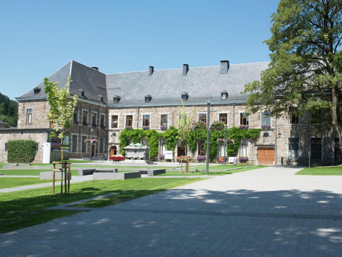 Luxury Apartment In Malmedy With Bubble Bath 객실 사진